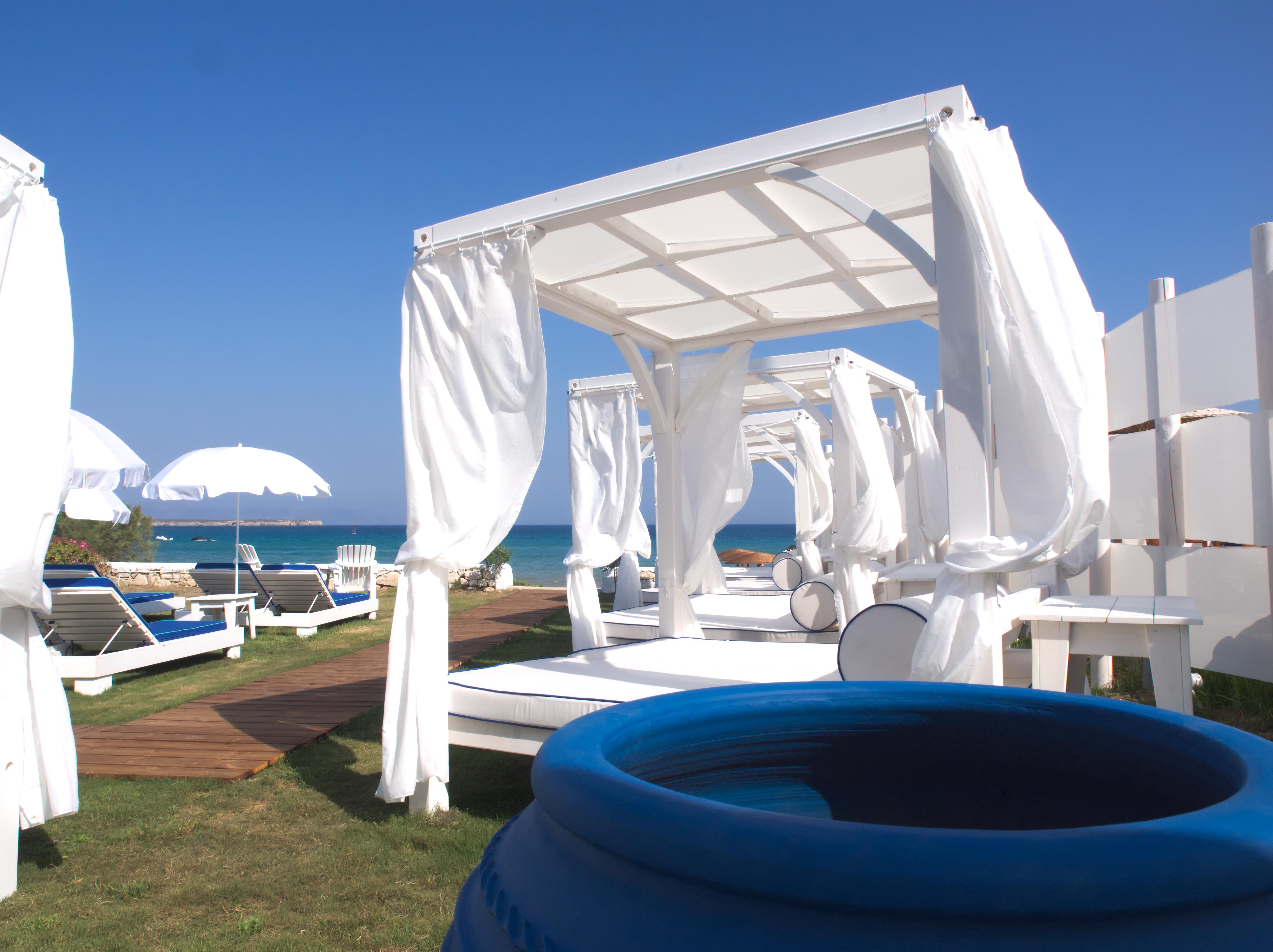 Amaryllis Beach Hotel Chrisi Akti  Buitenkant foto