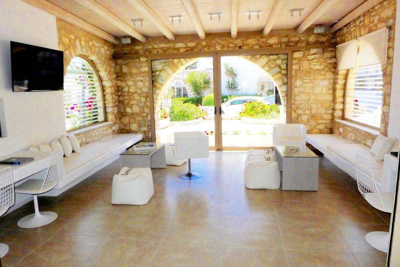 Amaryllis Beach Hotel Chrisi Akti  Buitenkant foto